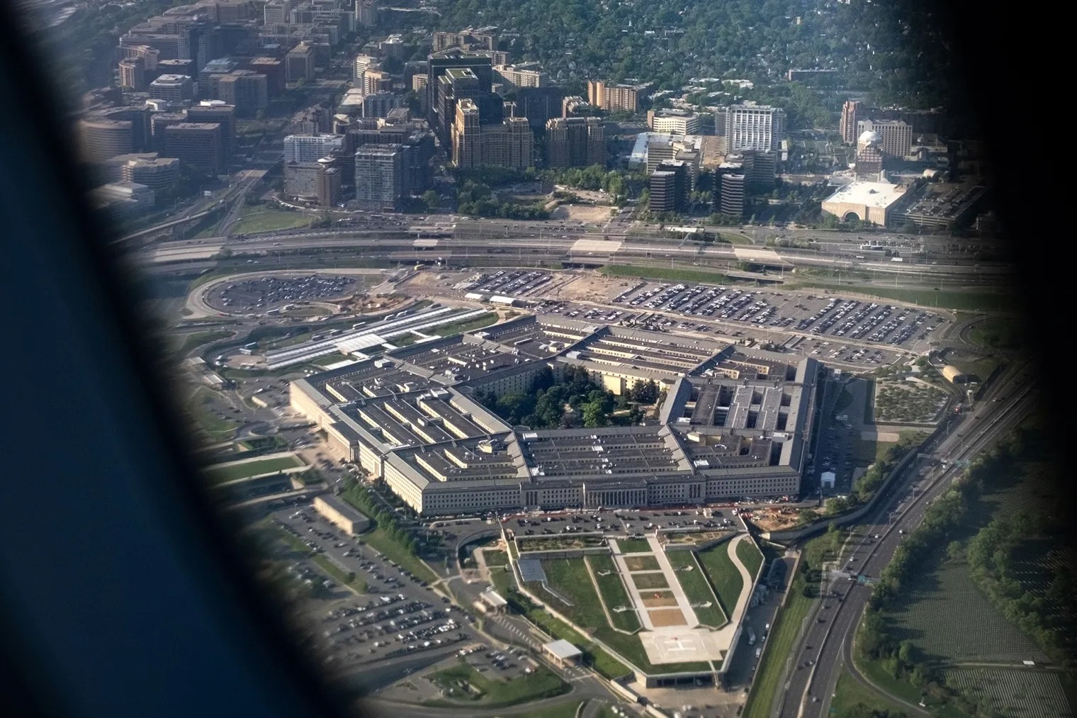 Pentagon ile yapay zekâ şirketleri arasında kriz çıktı