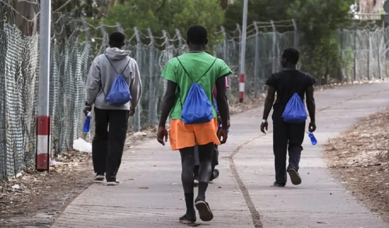 AB göç politikasını sertleştirerek üçüncü ülkelere sınır dışı yolunu açtı