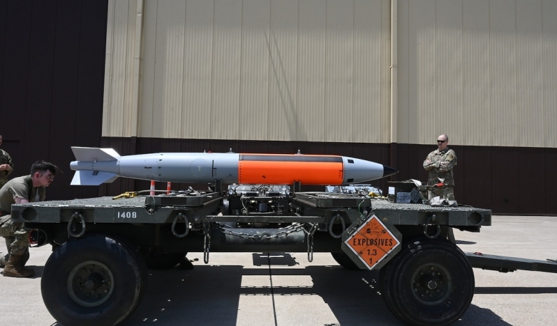 ABD, F-35 uçağından nükleer bomba denemesi yaptı