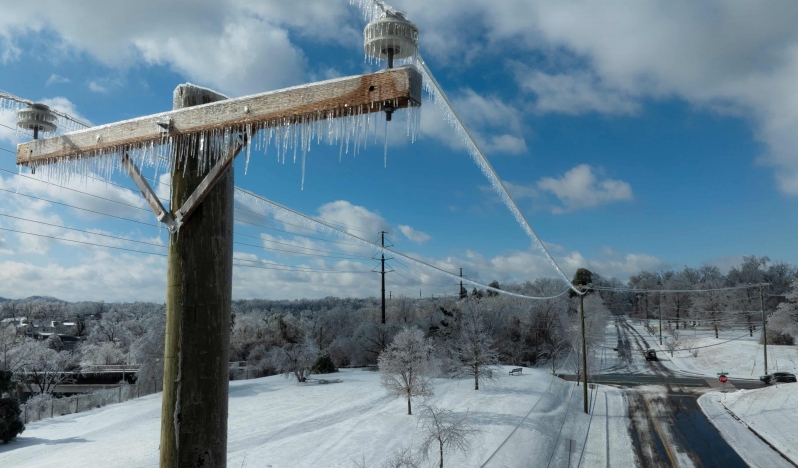 ABD genelinde şiddetli kar fırtınası: Can kaybı 73