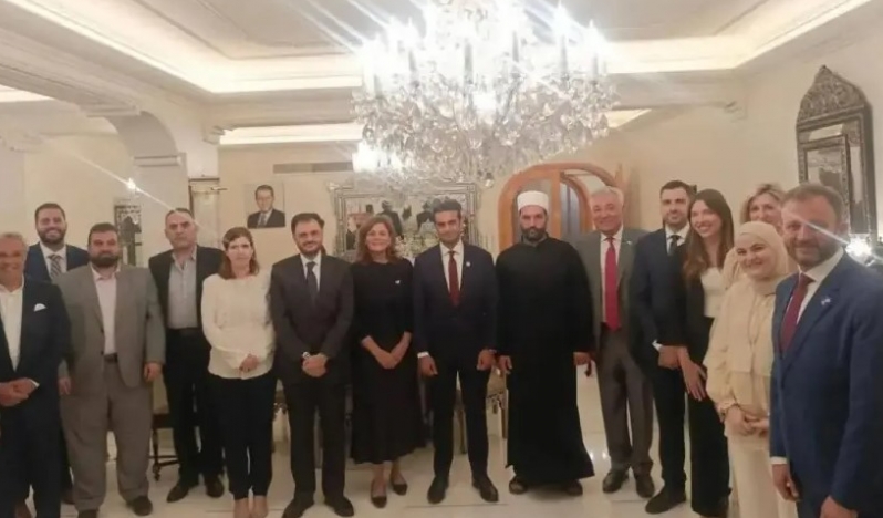 ABD’li milletvekili İsrail’den Şam’a uçtu