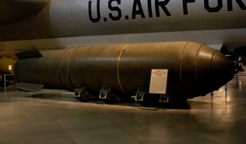 ABD nükleer tesisleri hedef almak üzere 15 tonluk bomba üretimini artırıyor