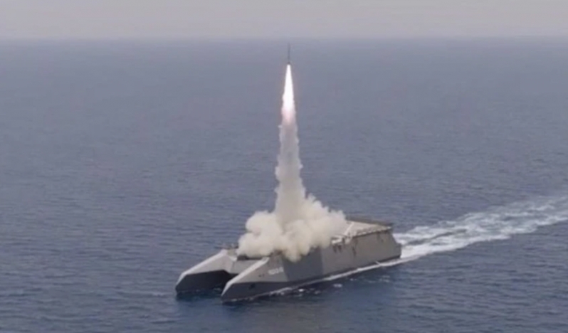 ABD, uçak gemilerinin yenilmez olmadığını Kızıldeniz