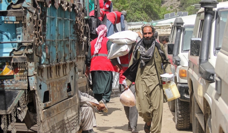 Afganistan sınırında Pakistan bombardımanı: 8 sivil öldü