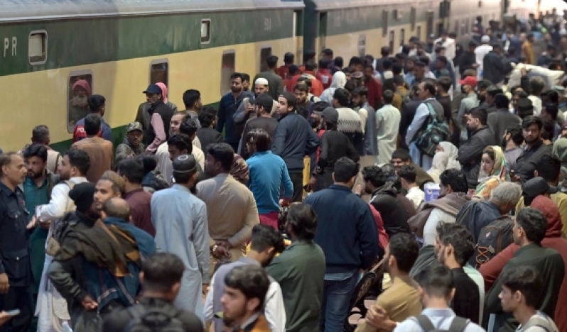 Afganistan ve Pakistan, bayram öncesi ateşkeste uzlaştı