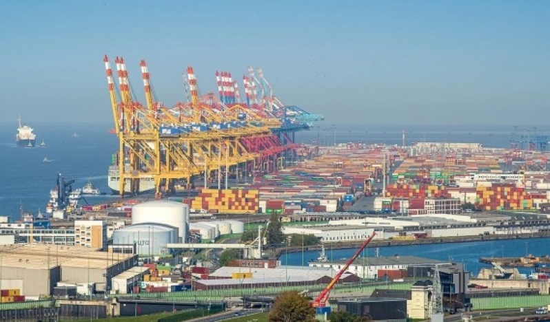 Almanya savaş ihtimaline karşı limanlarını modernize ediyor