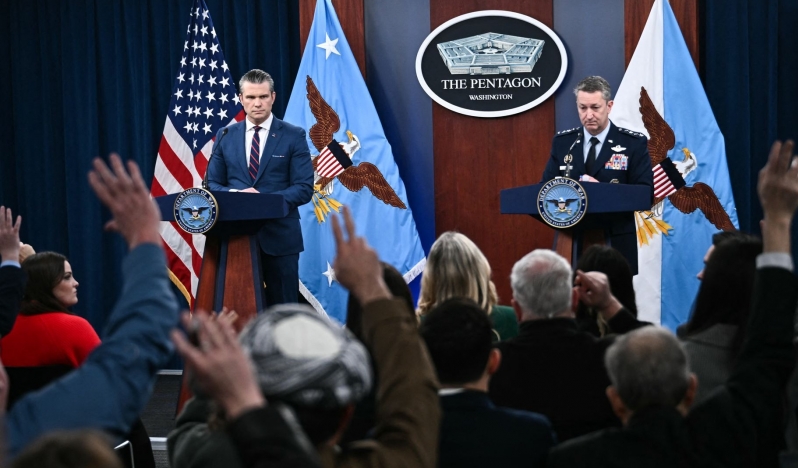 Amerikalı gazeteci Blumenthal: Donald Trump cehennemin kapılarını açtı