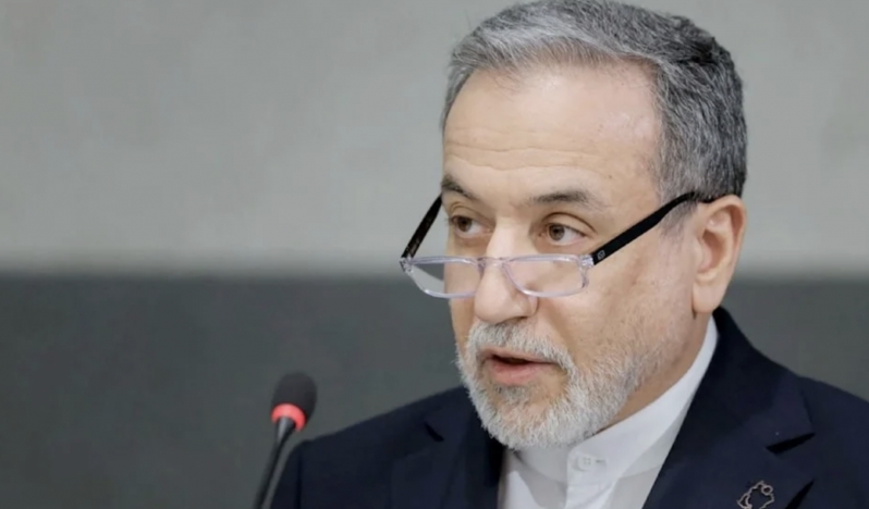 Arakçi: Bölgedeki düşman üsleri İran için meşru askeri hedef