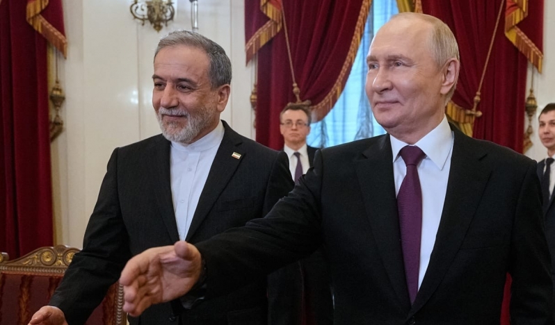 Arakçi Putin ile görüştü: 