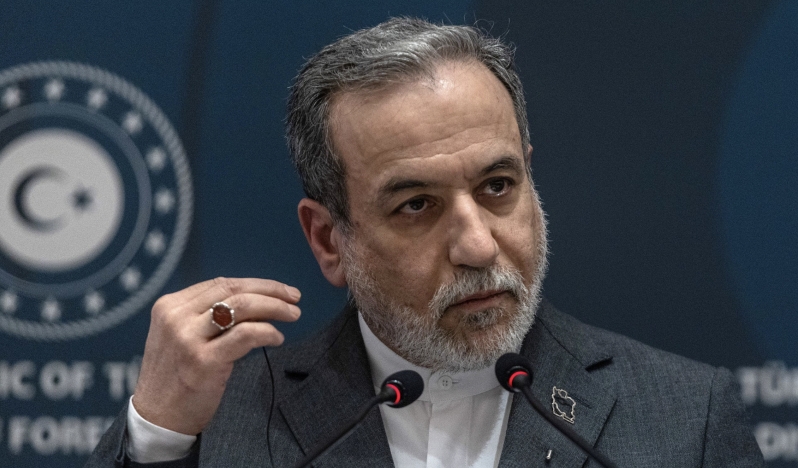 Arakçi, Rus yetkililerle buluştu