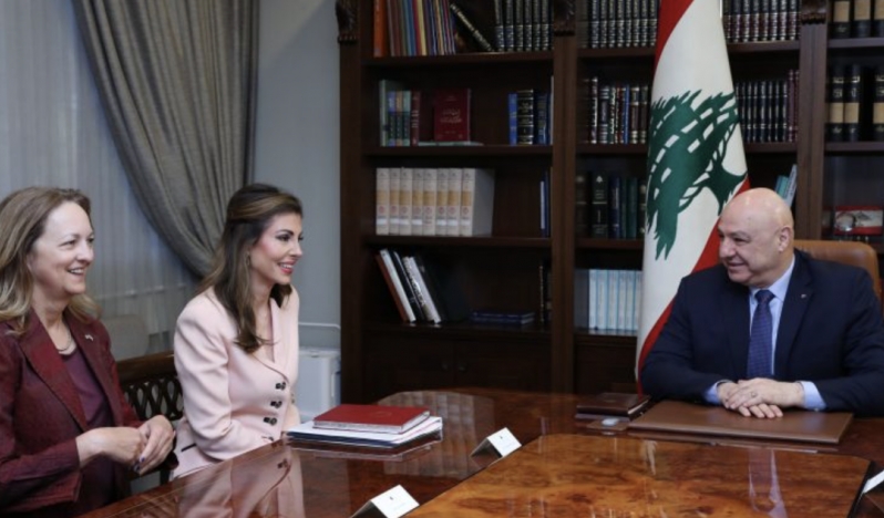 Aun, Hizbullah’ın silahlarını devlete bağlamak istiyor