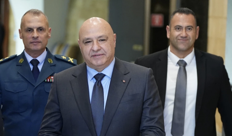 Aun: İsrail ile müzakere tek seçenek; ordu ABD ile işbirliği içinde kalmalı