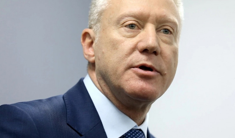 Aun ve Selam, Dışişleri Bakanı Recci