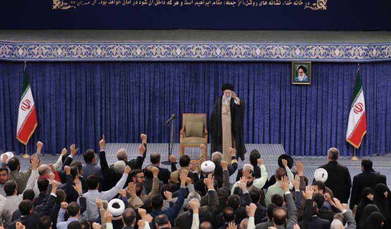 Ayetullah Hamenei: Birlik İslam ümmetinin yararınadır