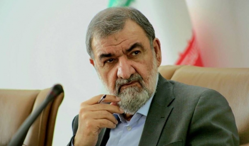 Ayetullah Hamenei'den Muhsin Rızai'ye yeni görev