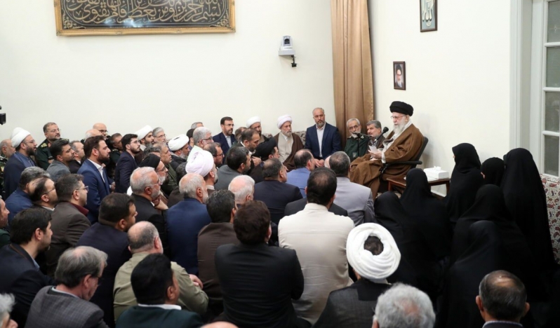 Ayetullah Hamenei: Direnişin zaferi, tarihi yeniden yazacak