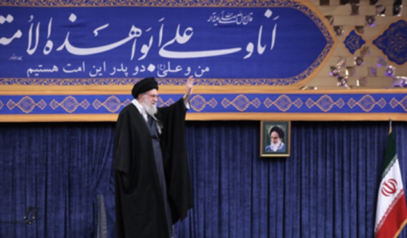 Ayetullah Hamenei: Protesto meşru bir haktır ancak isyanla karıştırılmaması gerekir