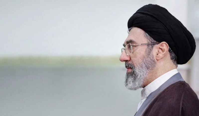 Ayetullah Mücteba Hamenei: İhlaller Amerikan başkanının imzasının anlamsızlığıdır