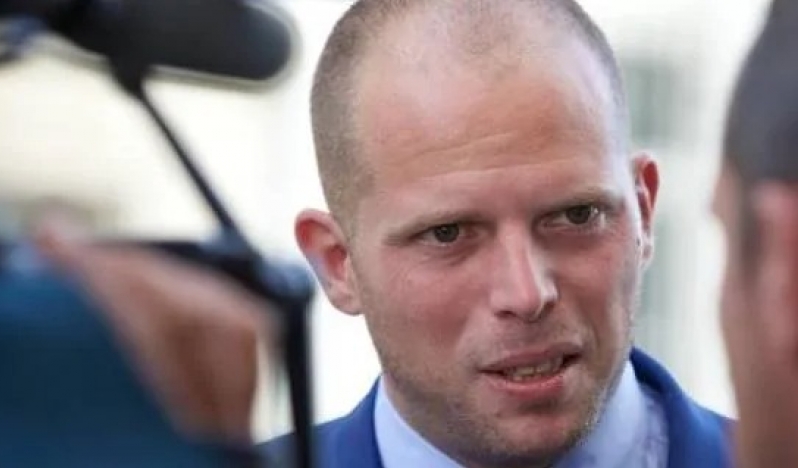 Belçika Savunma Bakanı 