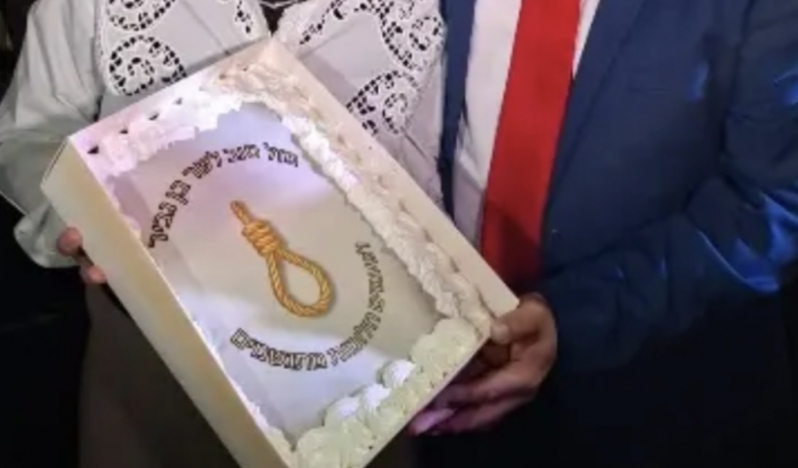 Ben-Gvir doğum gününü idam ilmiği süslemeli pasta ile kutladı