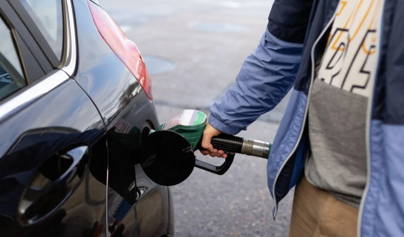 Brent petrolde 2022’den beri ilk