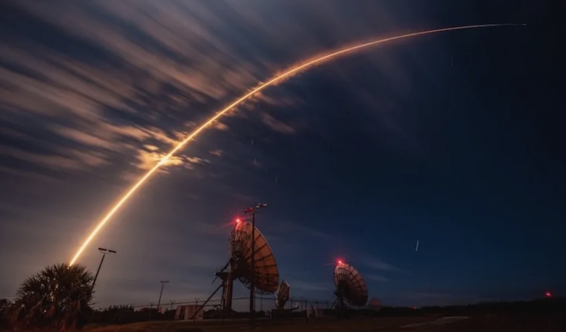 Çin ve İran, ABD filosunu anbean izliyor