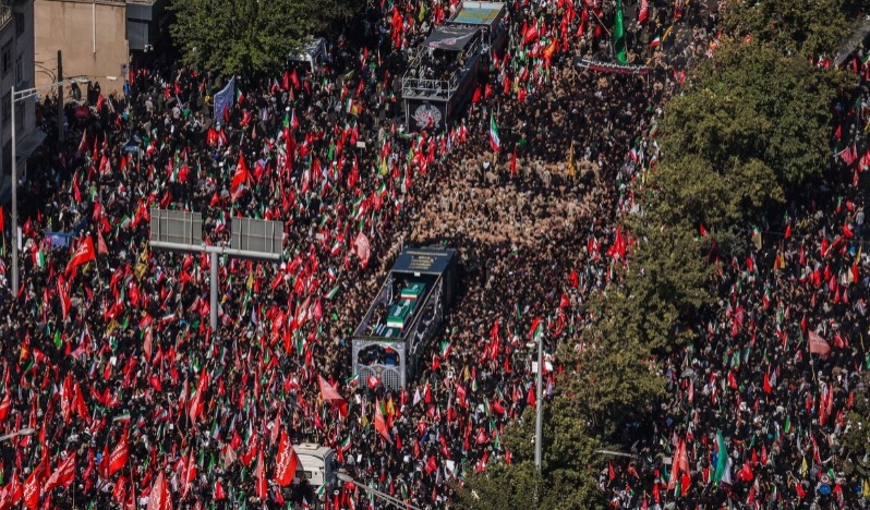 Devrim Lideri