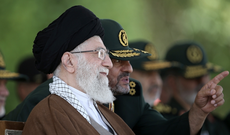 Devrim Muhafızları, 15