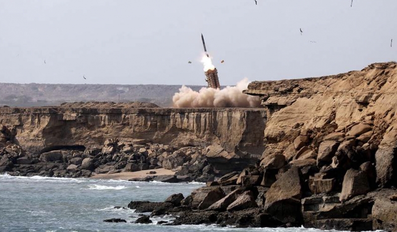 Devrim Muhafızları, Amerikan üssünde 11 stratejik hedefi tam isabetle vurdu