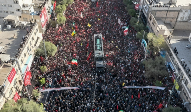Devrim Muhafızları: Milyonların vedası direniş yoluyla yeniden ahitleşmeydi