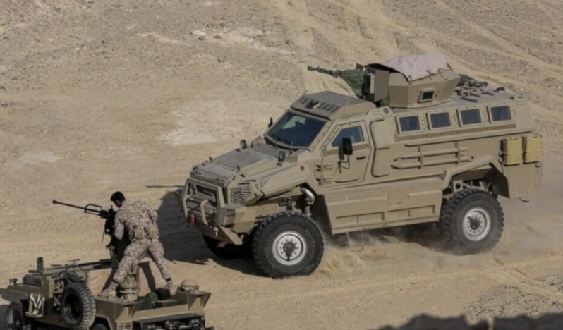 Devrim Muhafızları, yeni füze sistemlerini test etti