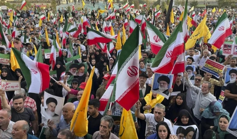 Direniş ve sokak birleşti: İran’da yeni denge