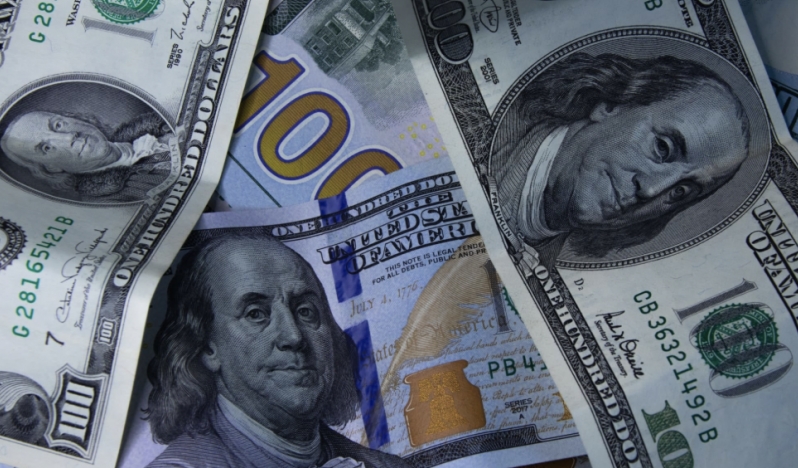 Dolar değer kaybında yeni bir dipte