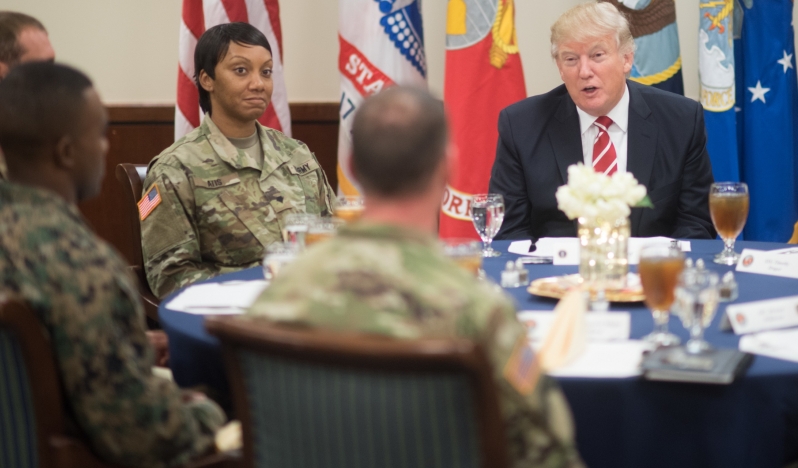 Eski CIA analisti Johnson: CENTCOM komutanları Trump