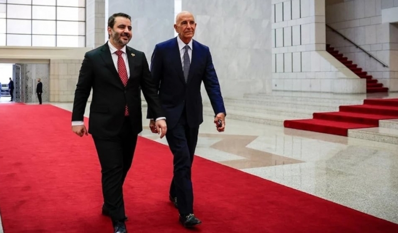 Haaretz: İsrail ve HTŞ, masaya güneydeki İran varlığını engellemek için oturdu