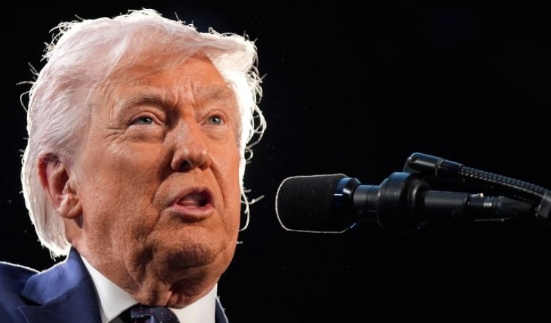 İktisatçı Hudson: Trump, Amerika’yı atom bombaları olan bir benzin istasyonuna çevirdi