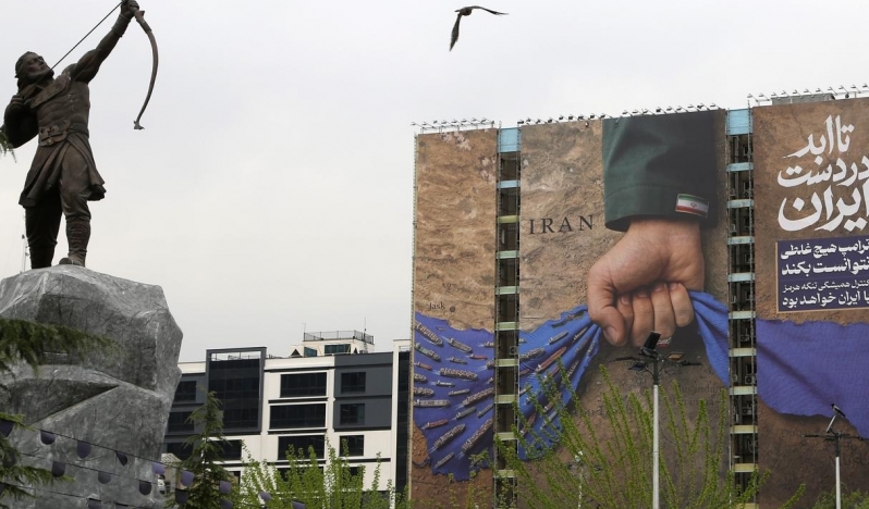 İmparatorluk geriliyor: Tarihi, savaşan halklar yeniden inşa ediyor