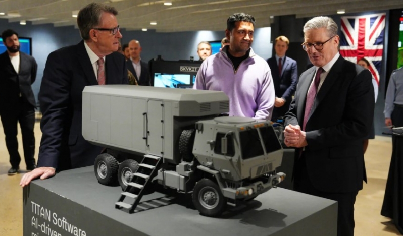 İngiltere’de İsrail bağlantılı Palantir krizi