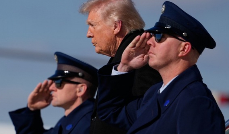 Iraklı siyasetçi: Trump Irak için yeni yol haritası hazırlıyor