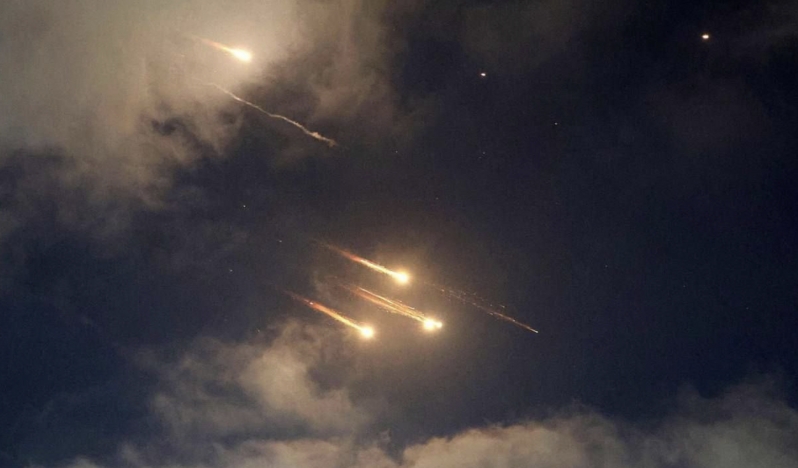 İran, 37. dalgada Hürremşehr ile çok katmanlı saldırılar düzenledi