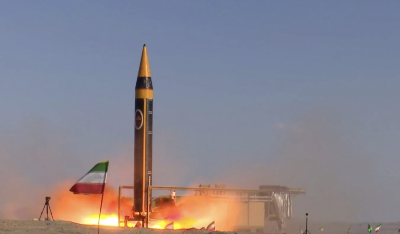 İran, 4 ayrı ülkede stratejik Amerikan varlığını imha etti