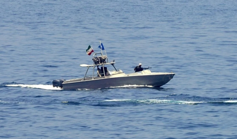 İran, ABD destroyerini Hürmüz