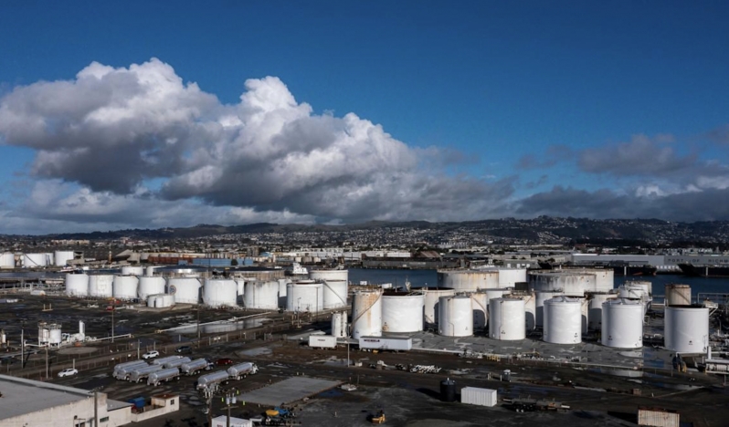 İran: BAE halkı limanlardan uzak dursun