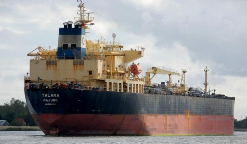 İran donanmasından Hürmüz’de Yunan tankerine operasyon