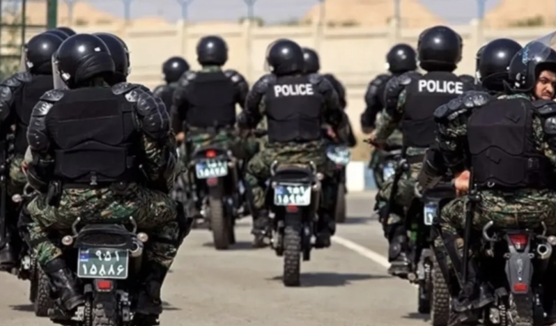 İran Güvenlik Güçleri 100 isyancıyı yakaladı