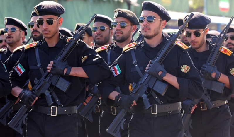 İran ordusu: Savaş, biz istediğimizde biter