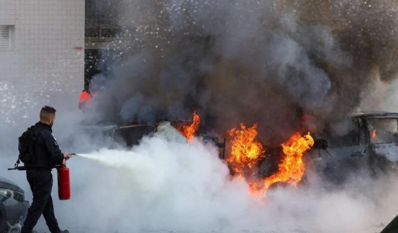 İran, Tel Aviv ve Ben Gurion çevresini hedef aldı