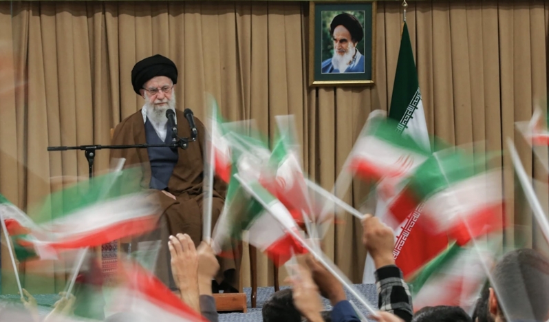 İranlı bilim insanları: Son damla kanımıza kadar vatan savunması yapacağız