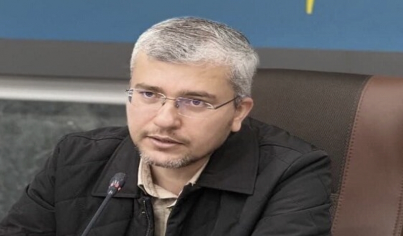 İranlı siyasetçi: ABD güç dilinden anlar ve İran zayıflık göstermez