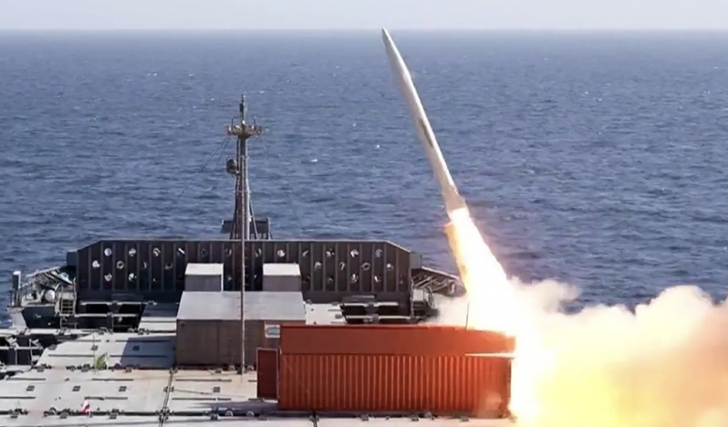 İsfahan iletişimleri kesildi; F-15’ler saldırıya hazır